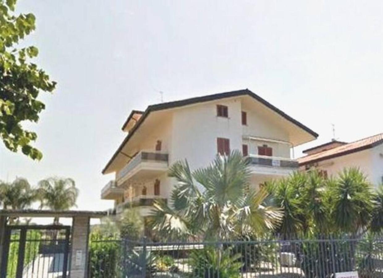 Casa Vacanze Thea Giardini Naxos Luaran gambar